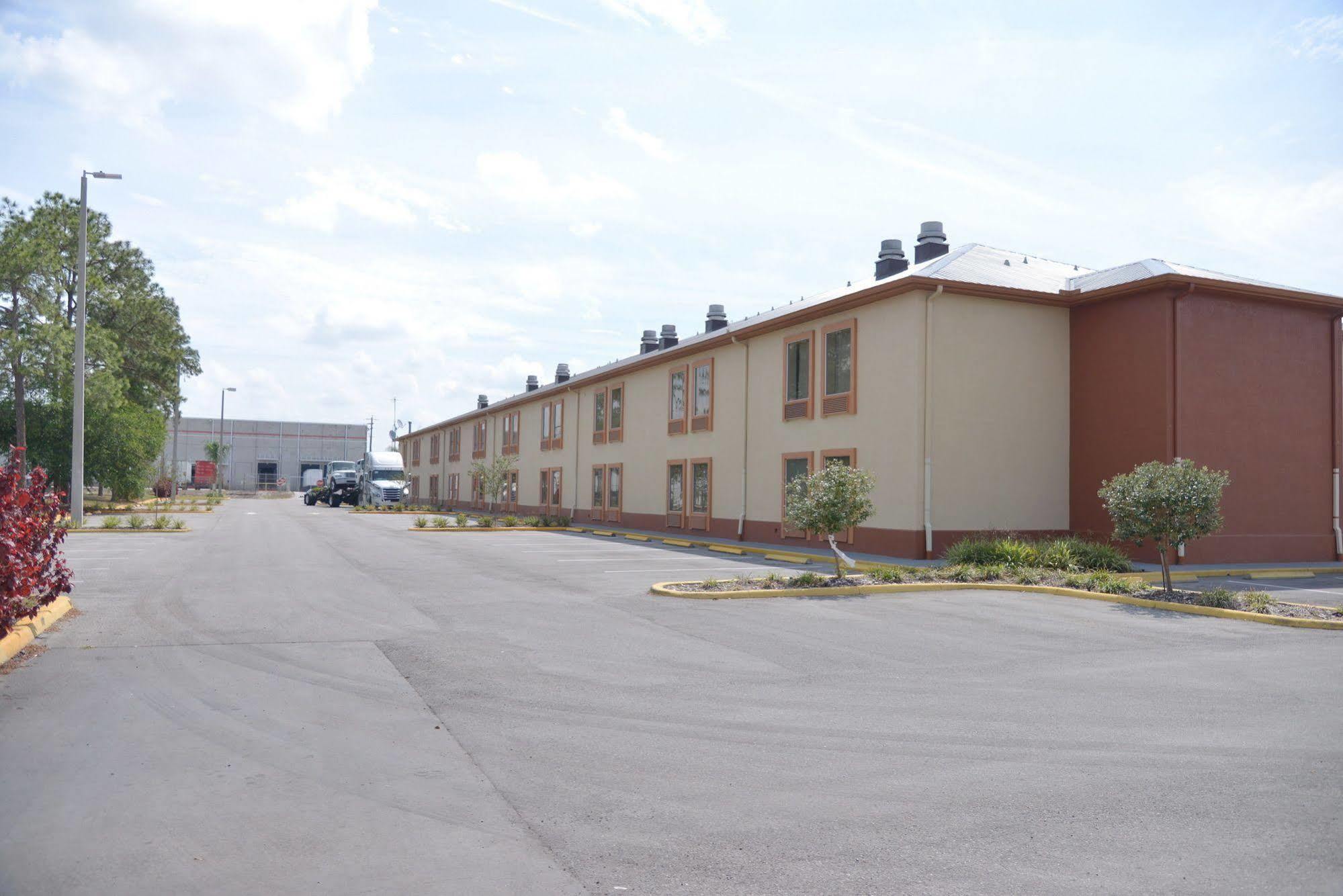 Western Hotel 3*