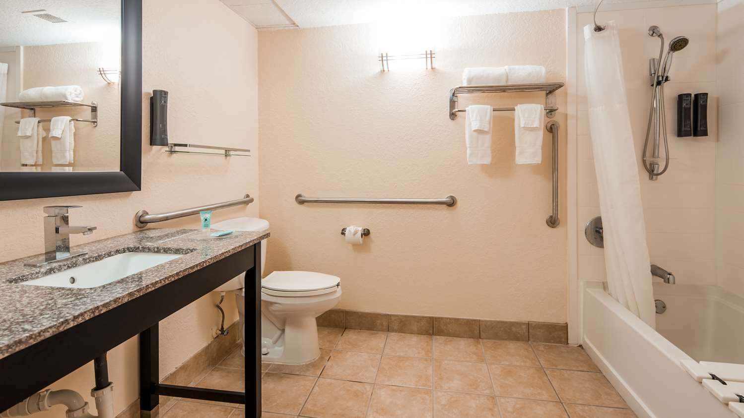 Western Hotel 3*